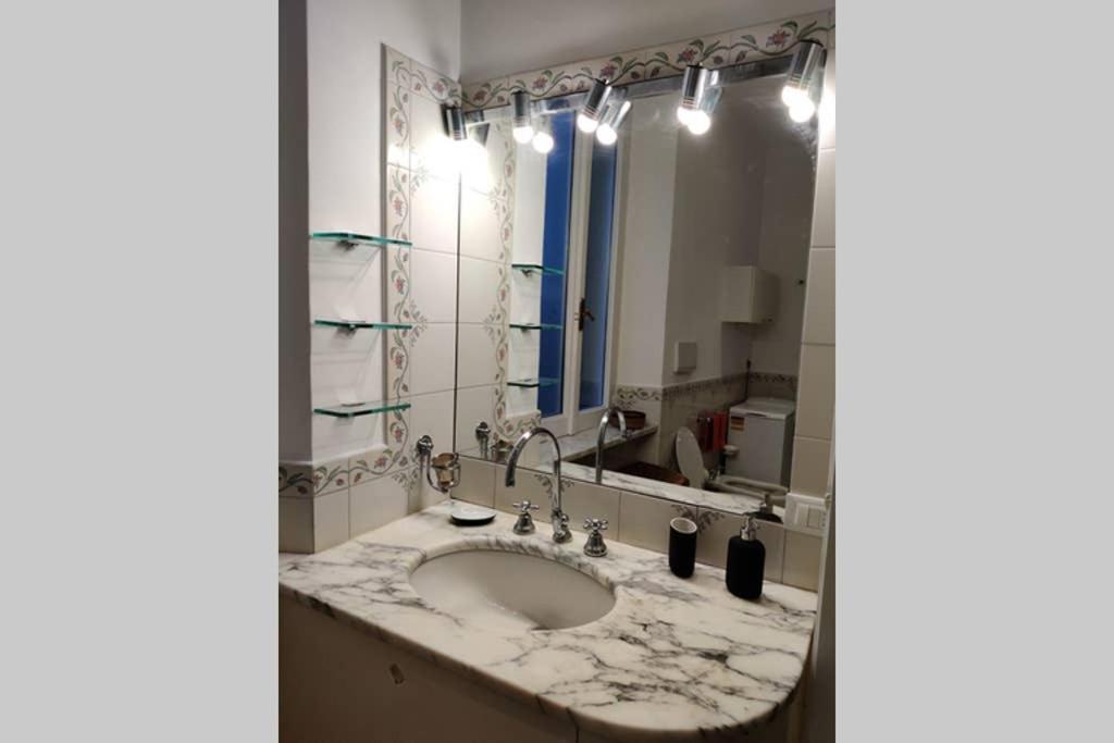 Lanza Tomasi Apartment - Centre Рим Екстериор снимка